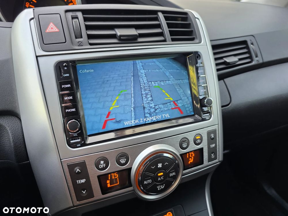 Toyota Verso 1.8 5-Sitzer Executive - 36