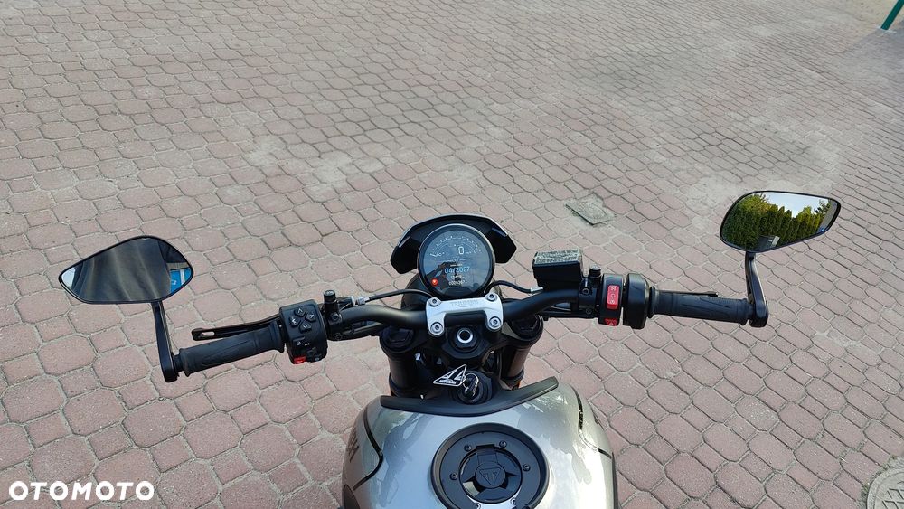 Triumph Trident - 5