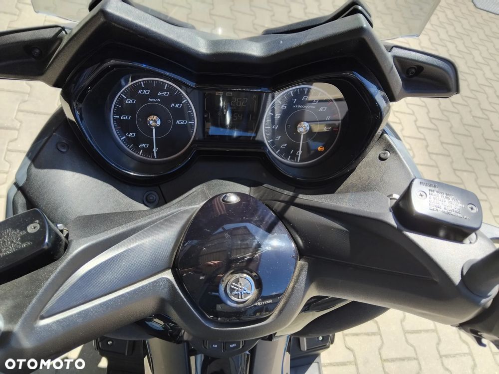 Yamaha X-max - 5