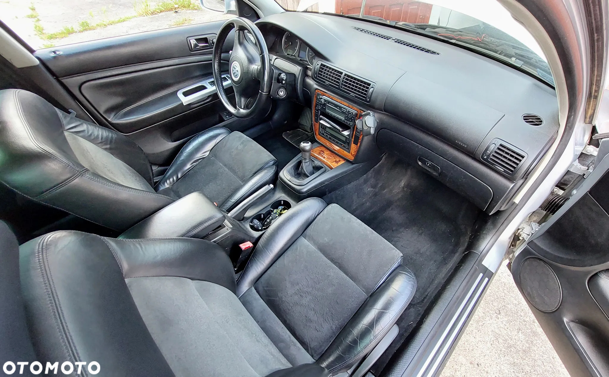 Volkswagen Passat Variant 1.9 TDI 4Motion Highline - 2