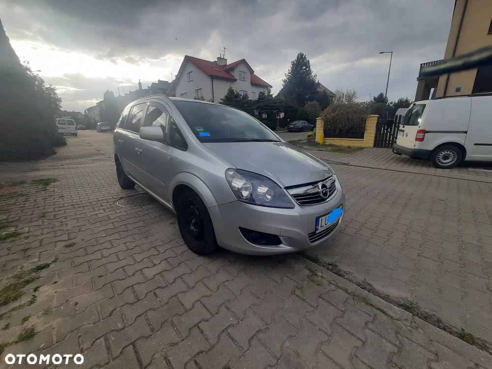 Opel Zafira - 8