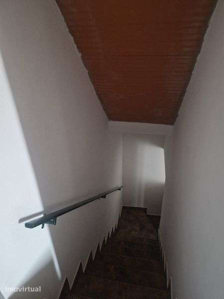 Vende casa no Alentejo em estado novo. Pronta a habitar. - Grande imagem: 5/11