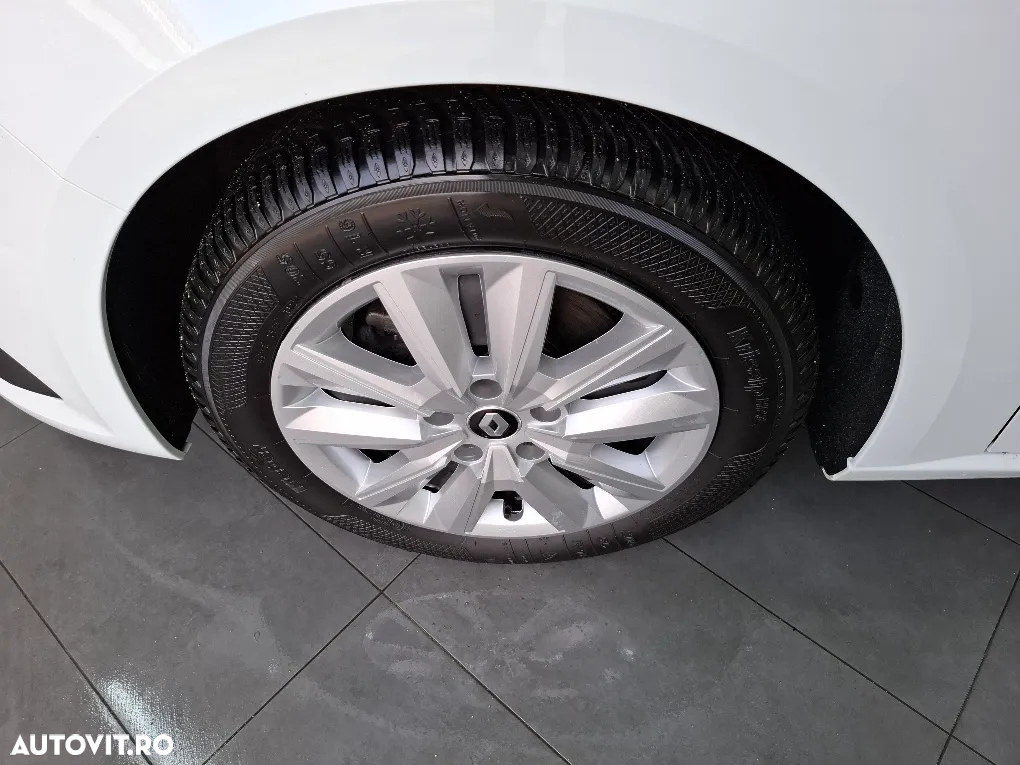 Renault Megane TCe 140 EDC GPF Zen - 4