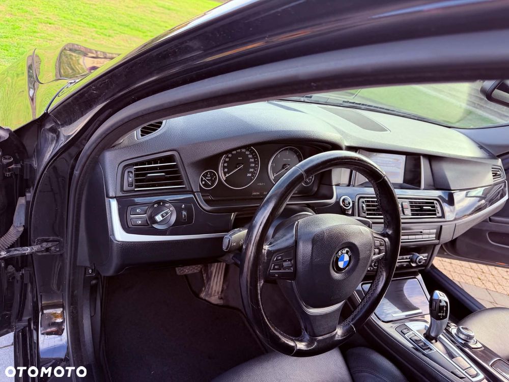 BMW Seria 5 - 12