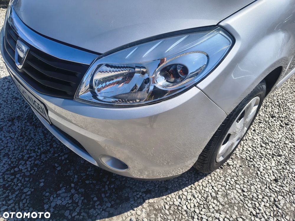 Dacia Sandero 1.6 MPI Laureate - 10