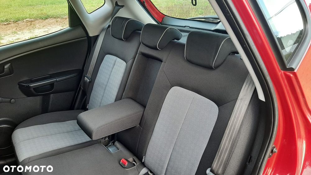 Kia Venga 1.4 CVVT Attract - 26