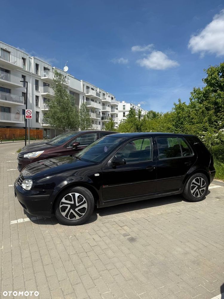 Volkswagen Golf - 15