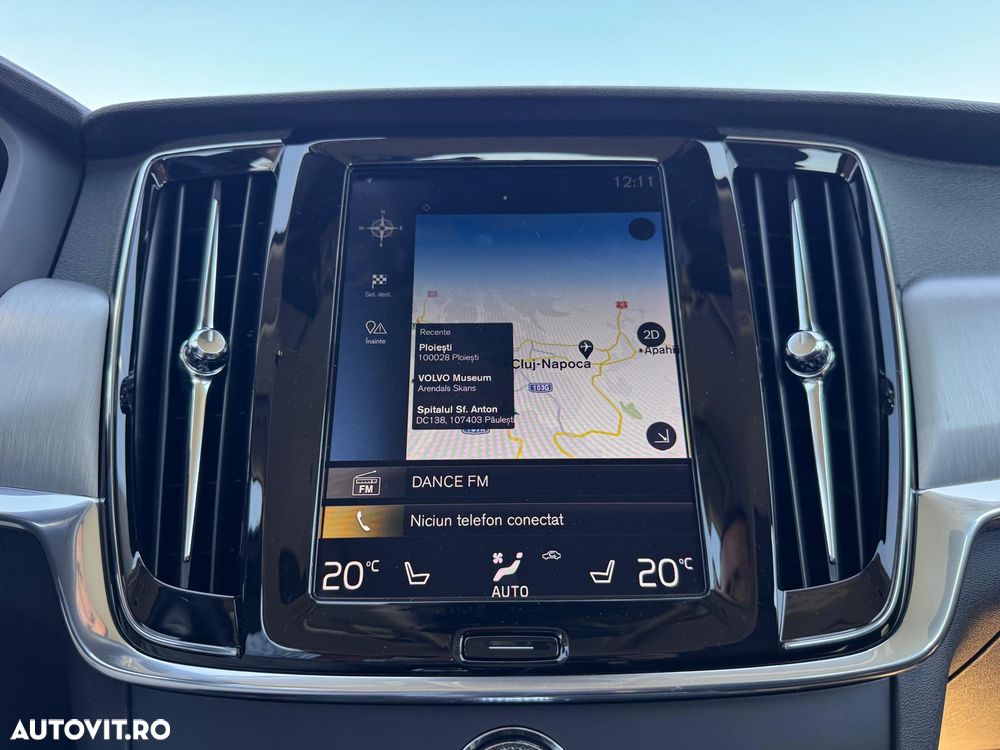 Volvo S90 T8 Twin Engine AWD Geartronic Momentum - 34