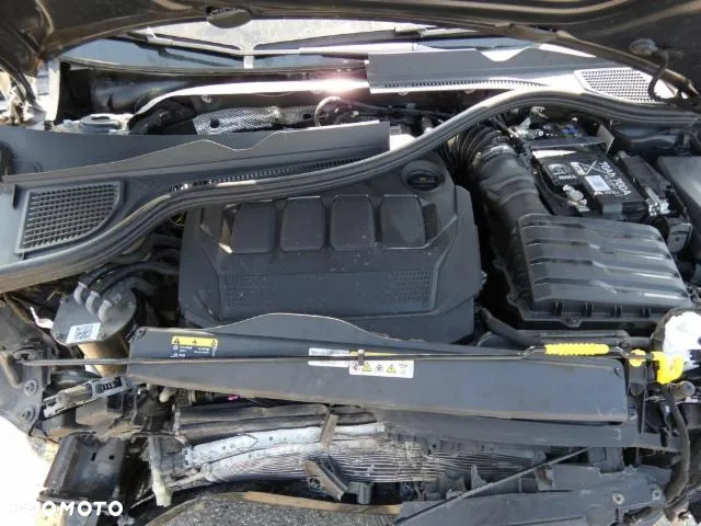 Volkswagen Golf VIII 2.0 TDI GTD DSG - 10
