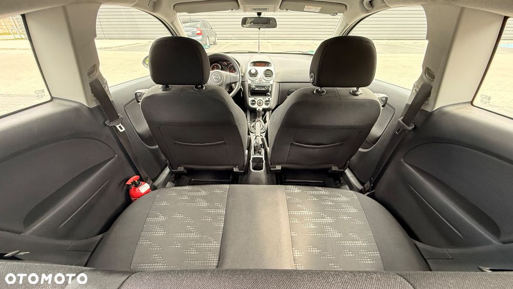 Opel Corsa 1.2 16V Enjoy - 12