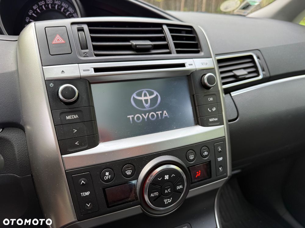 Toyota Verso 1.6 D-4D 5-Sitzer Start/Stop Skyview Edition - 30