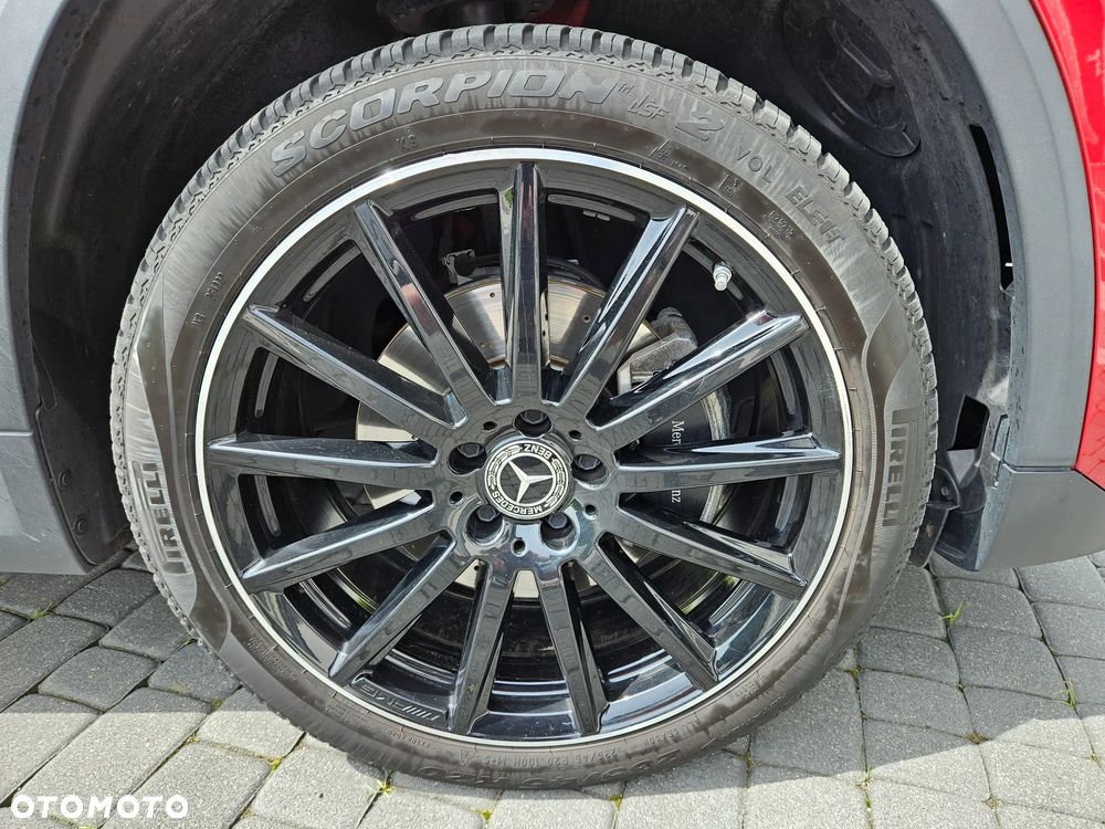 Mercedes-Benz GLA - 6