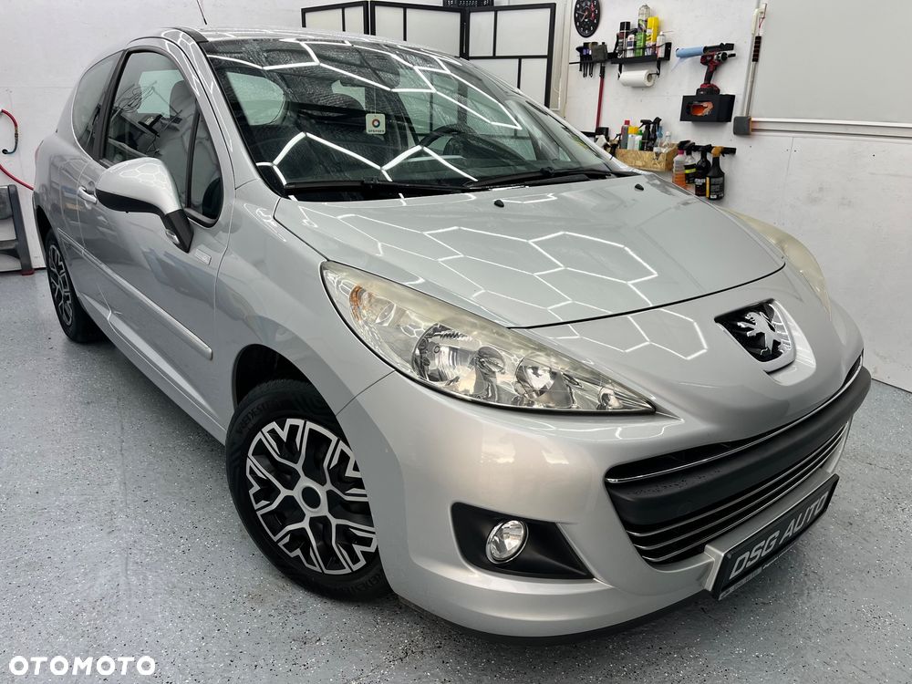 Peugeot 207 - 10
