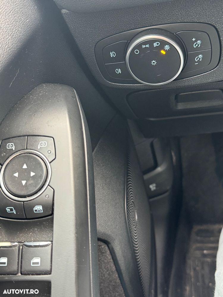 Ford Focus 1.0 EcoBoost Titanium - 10