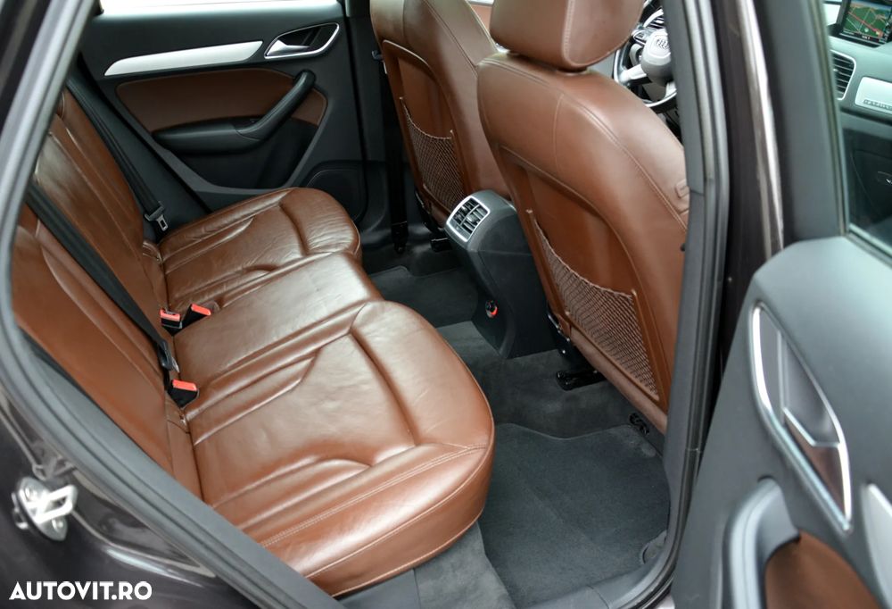 Audi Q3 2.0 TFSI Quattro Stronic Design - 13