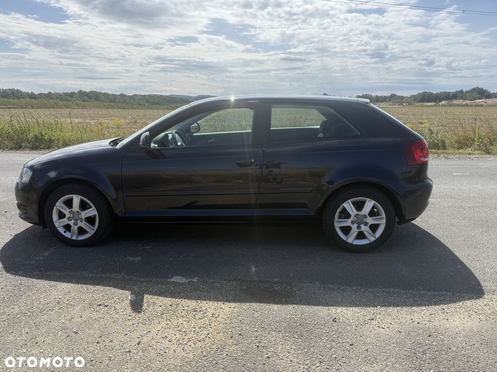 Audi A3 Sportback - 4