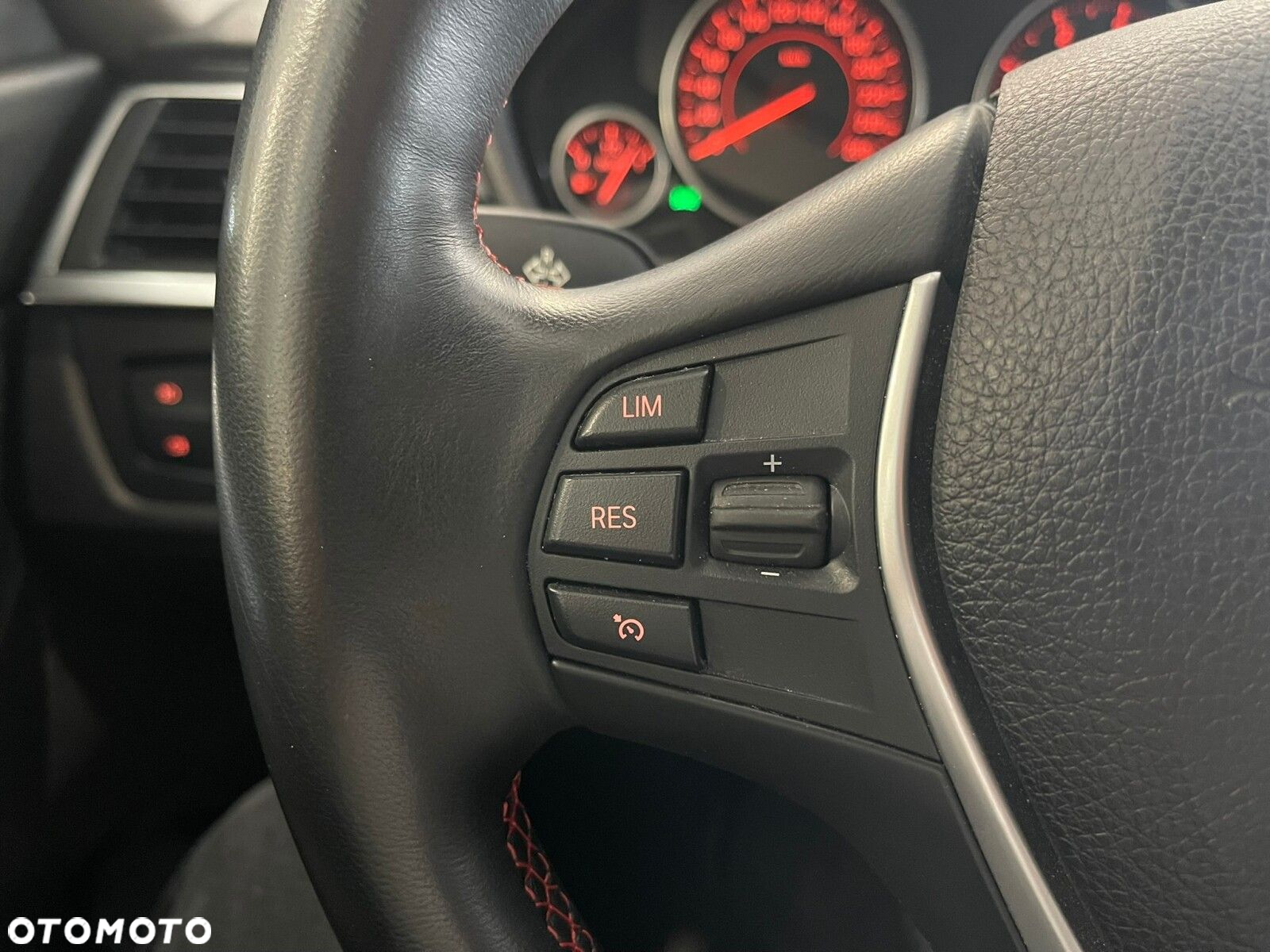 BMW Seria 3 - 26