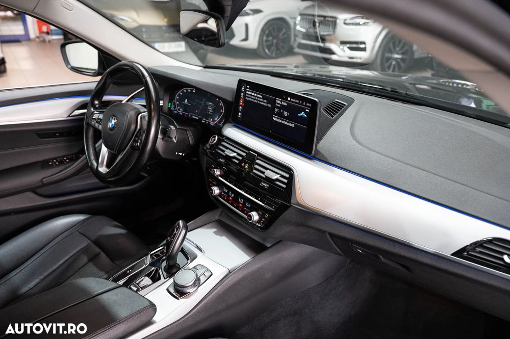 BMW Seria 5 520d Aut. Luxury Line - 33