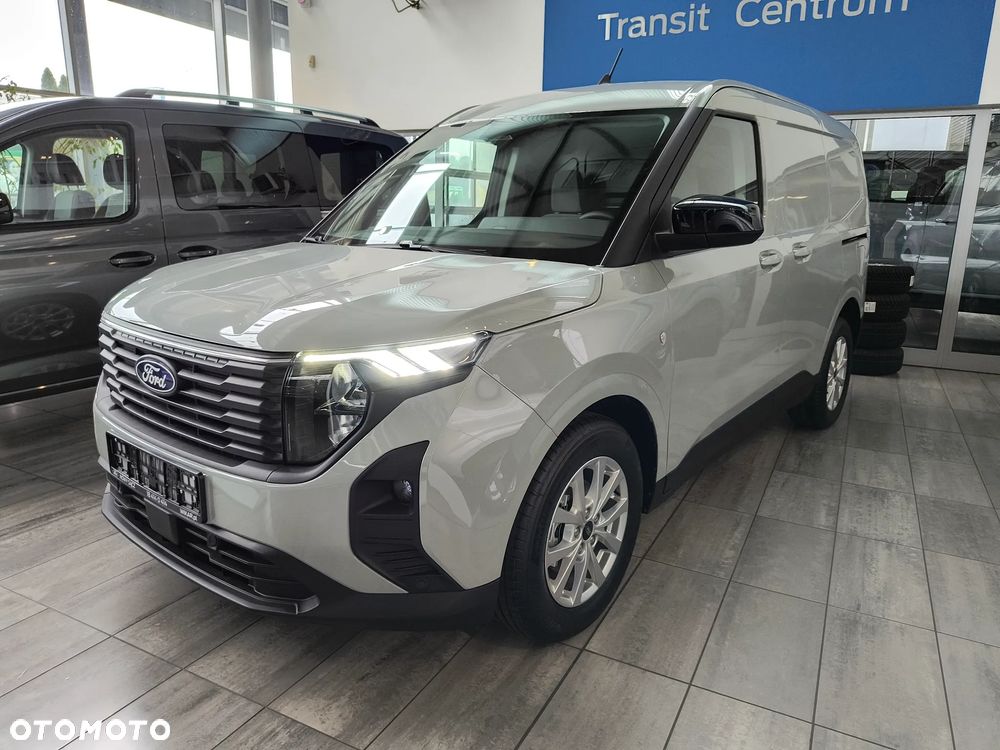 Ford Transit Courier - 4