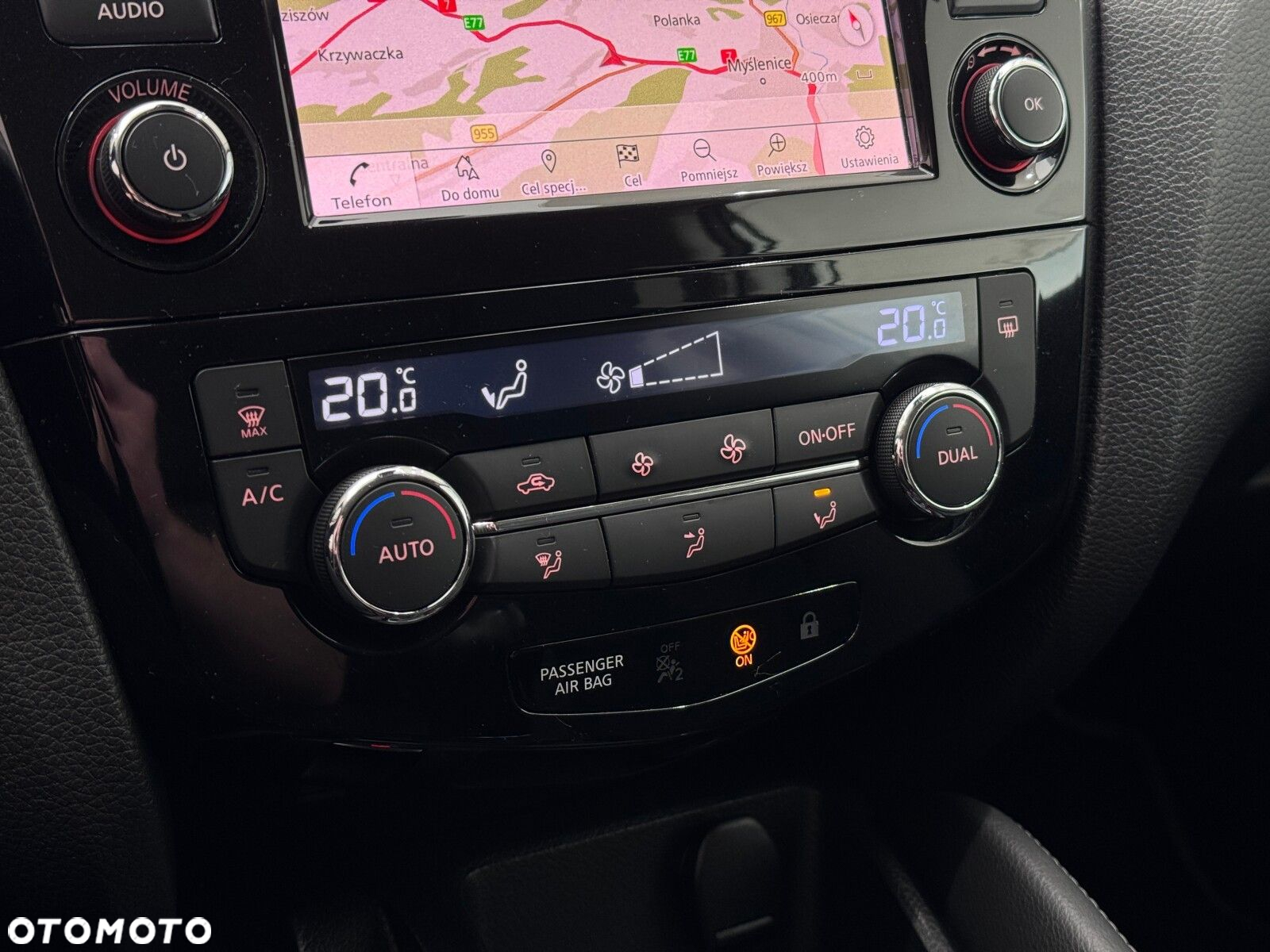 Nissan Qashqai 1.3 DIG-T N-Connecta - 29