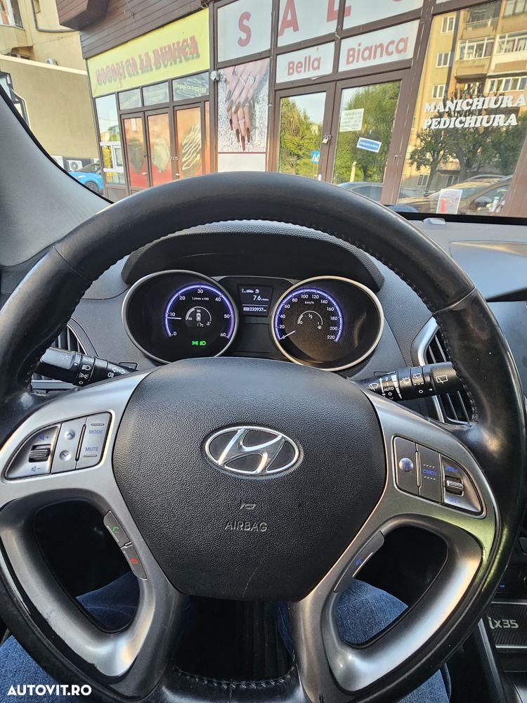 Hyundai ix35 - 4