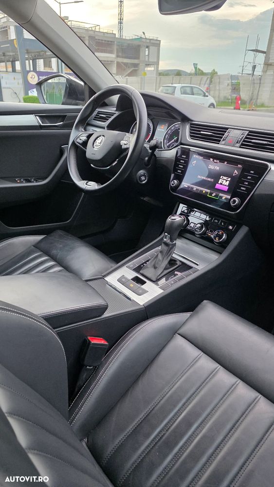 Skoda Superb 1.6 TDI DSG Ambition - 5