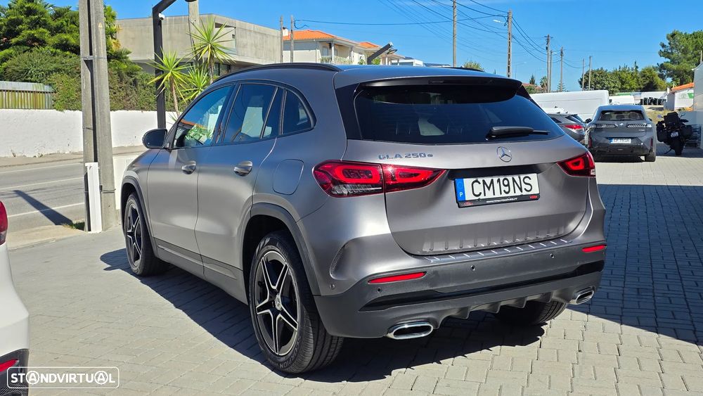 Mercedes-Benz GLA 250 e 8G-DCT AMG Line - 11