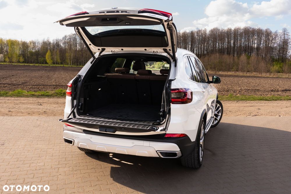 BMW X5 xDrive40i sport - 28