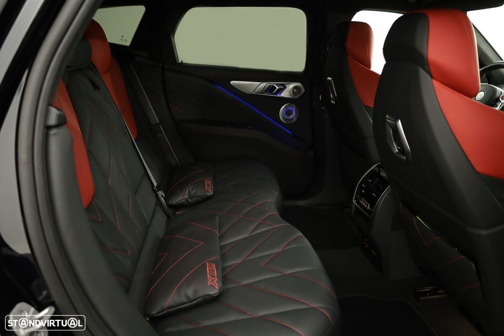 BMW XM Label Red - 30