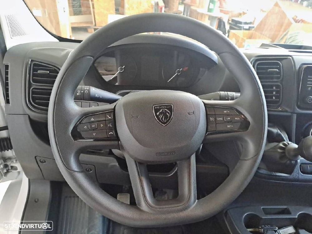 Peugeot Boxer 2.2 BlueHDi 140 S&S 333 L2H1 - 12