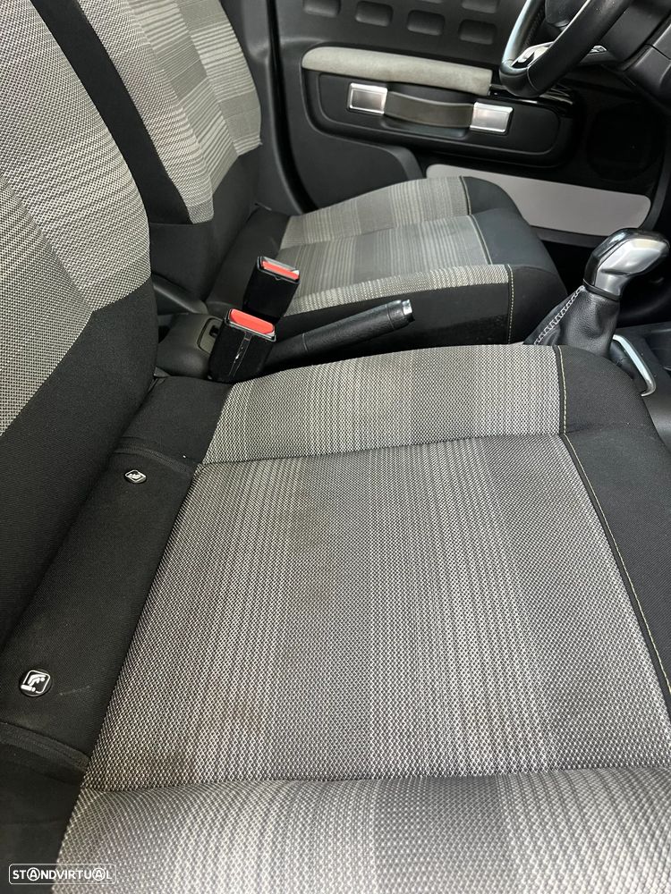 Citroën C3 1.2 PureTech Shine - 6
