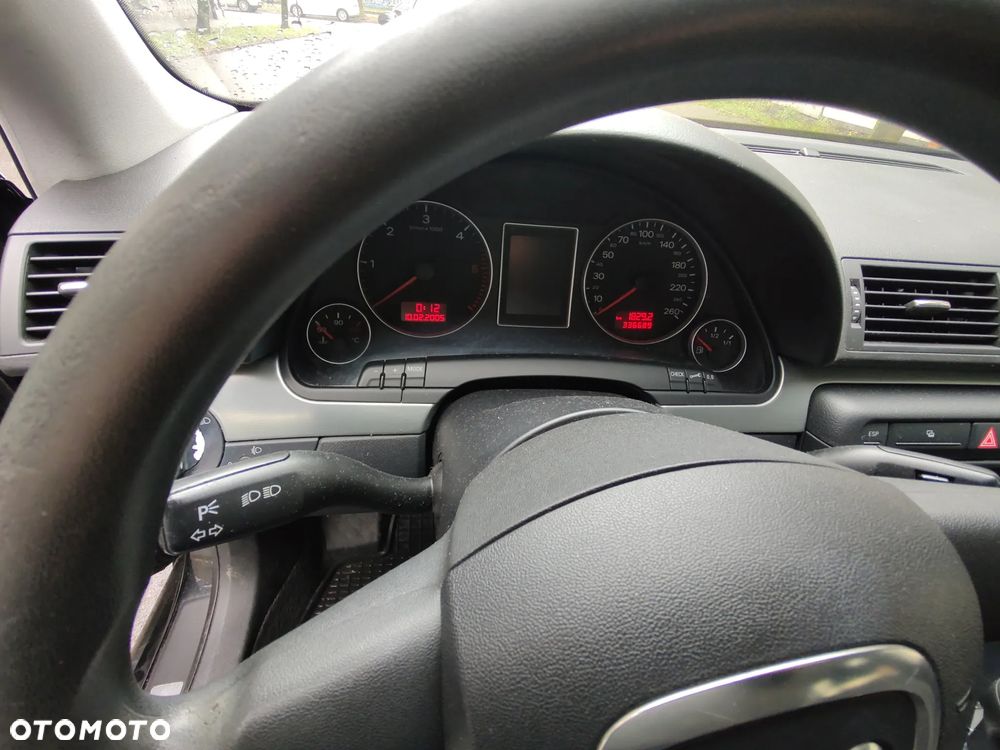 Audi A4 Limousine - 14