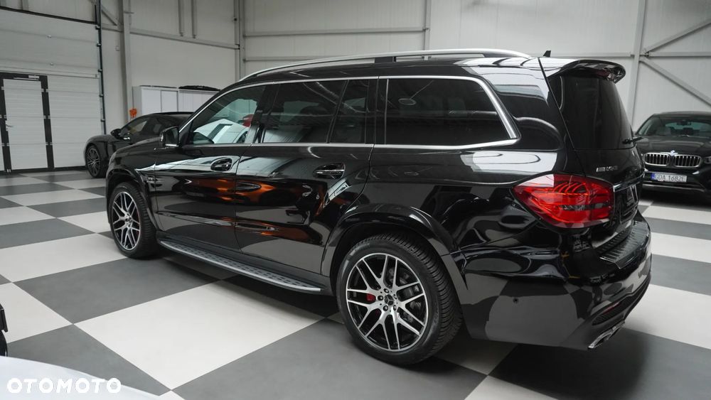 Mercedes-Benz GLS - 16