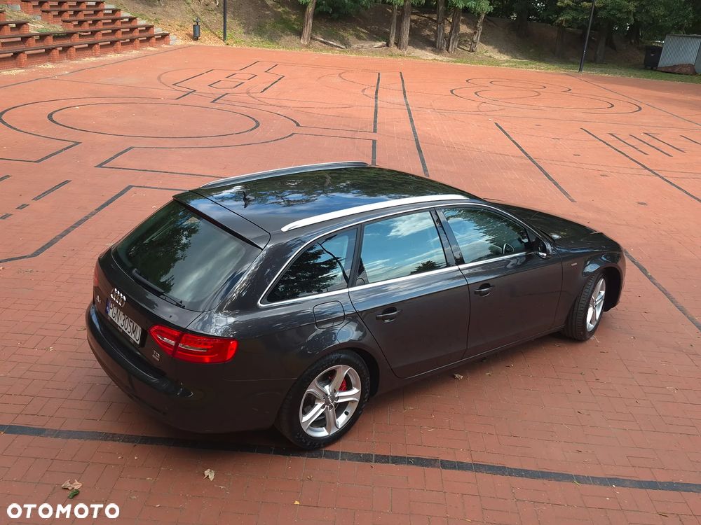 Audi A4 Avant - 33