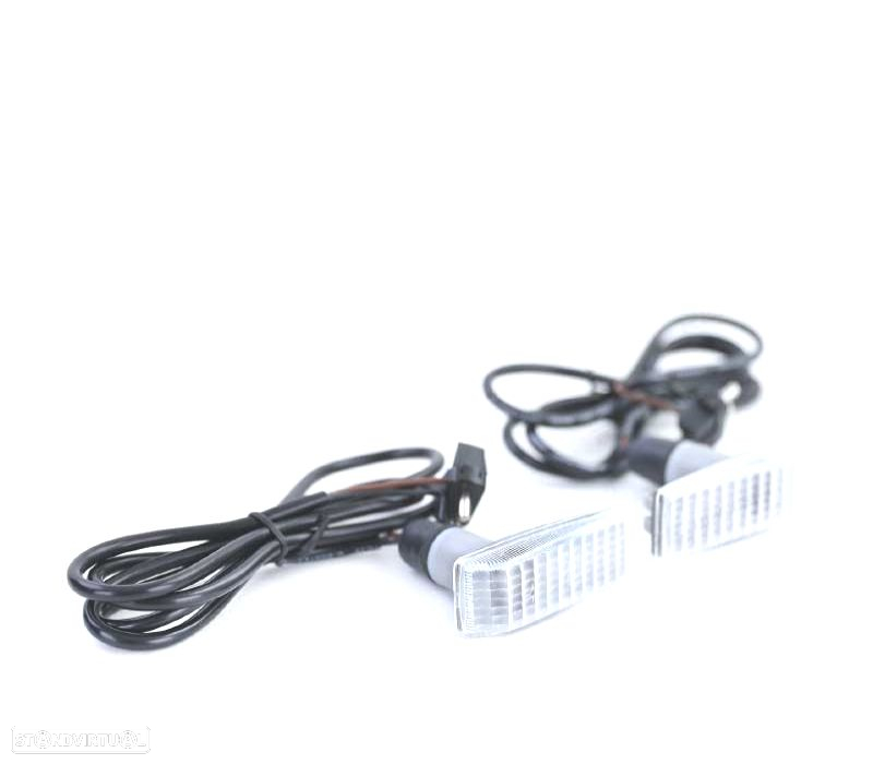 PISCAS LATERAIS MERCEDES W124 W201 82-93 CLASSE C W202 - 3