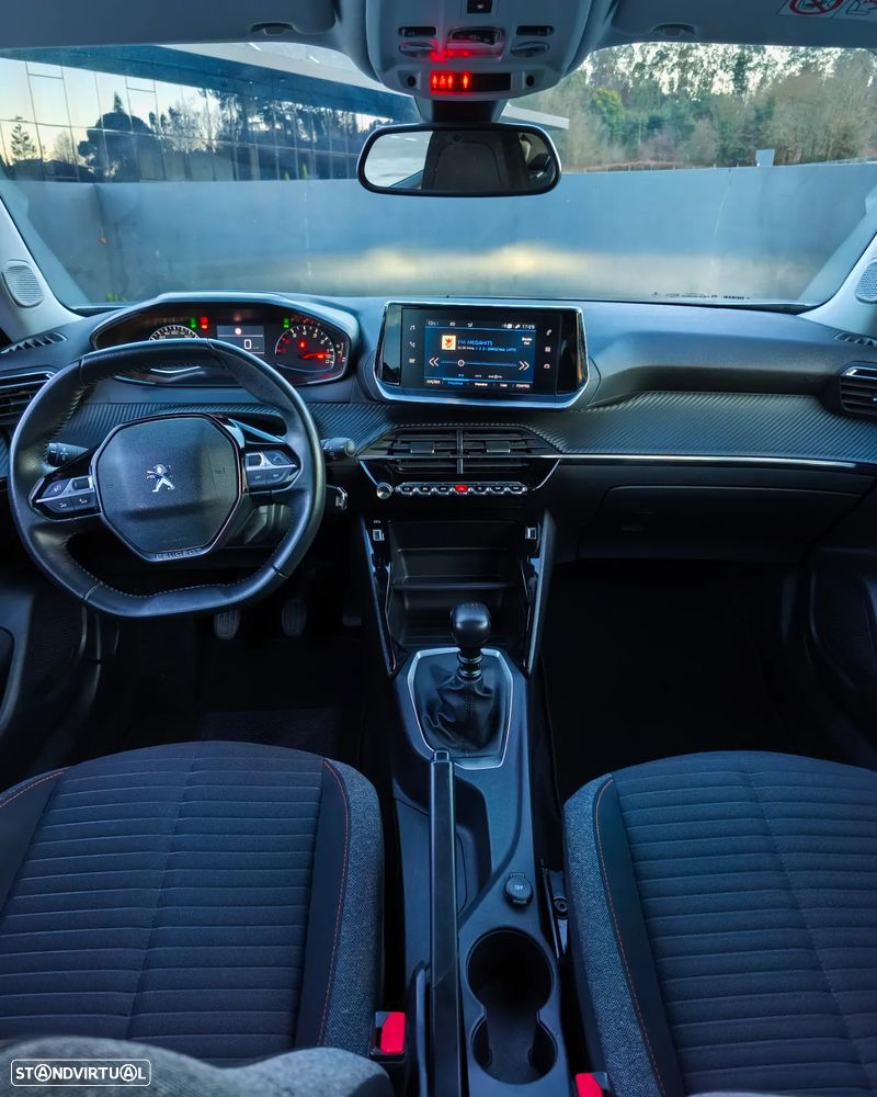 Peugeot 2008 1.2 PureTech Active Pack - 16