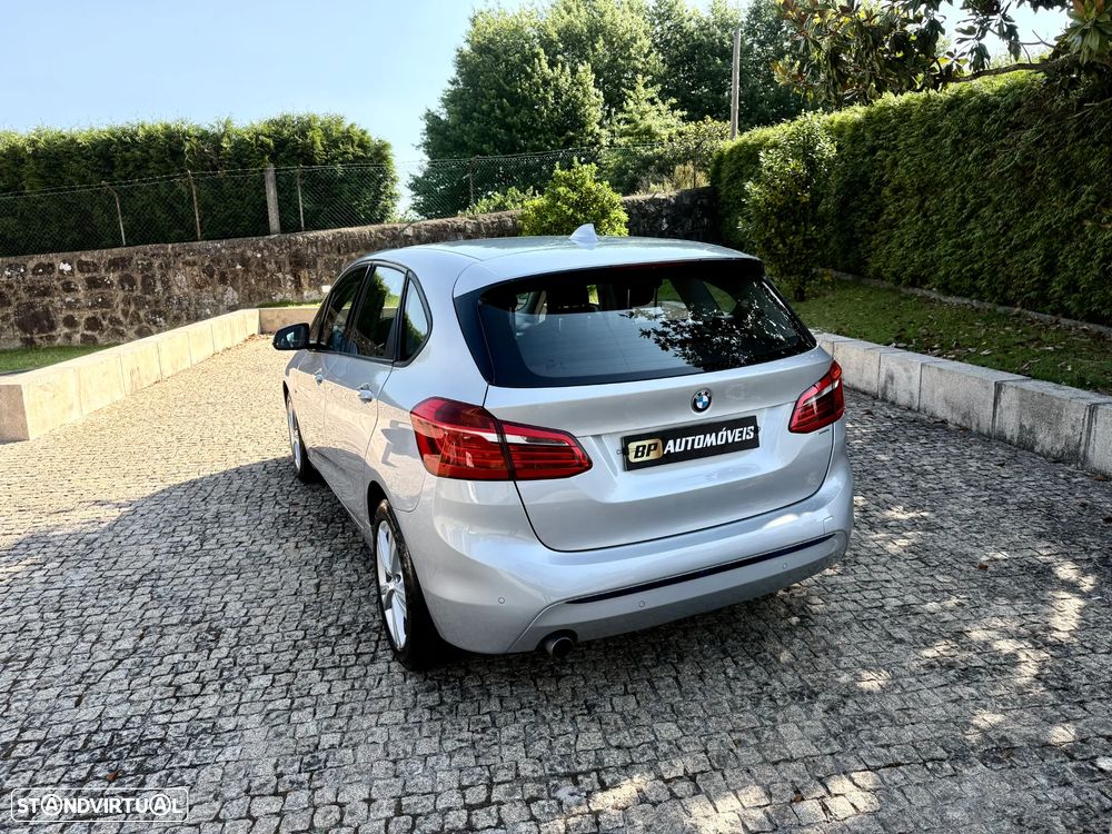 BMW 218 Active Tourer d Line Sport - 4
