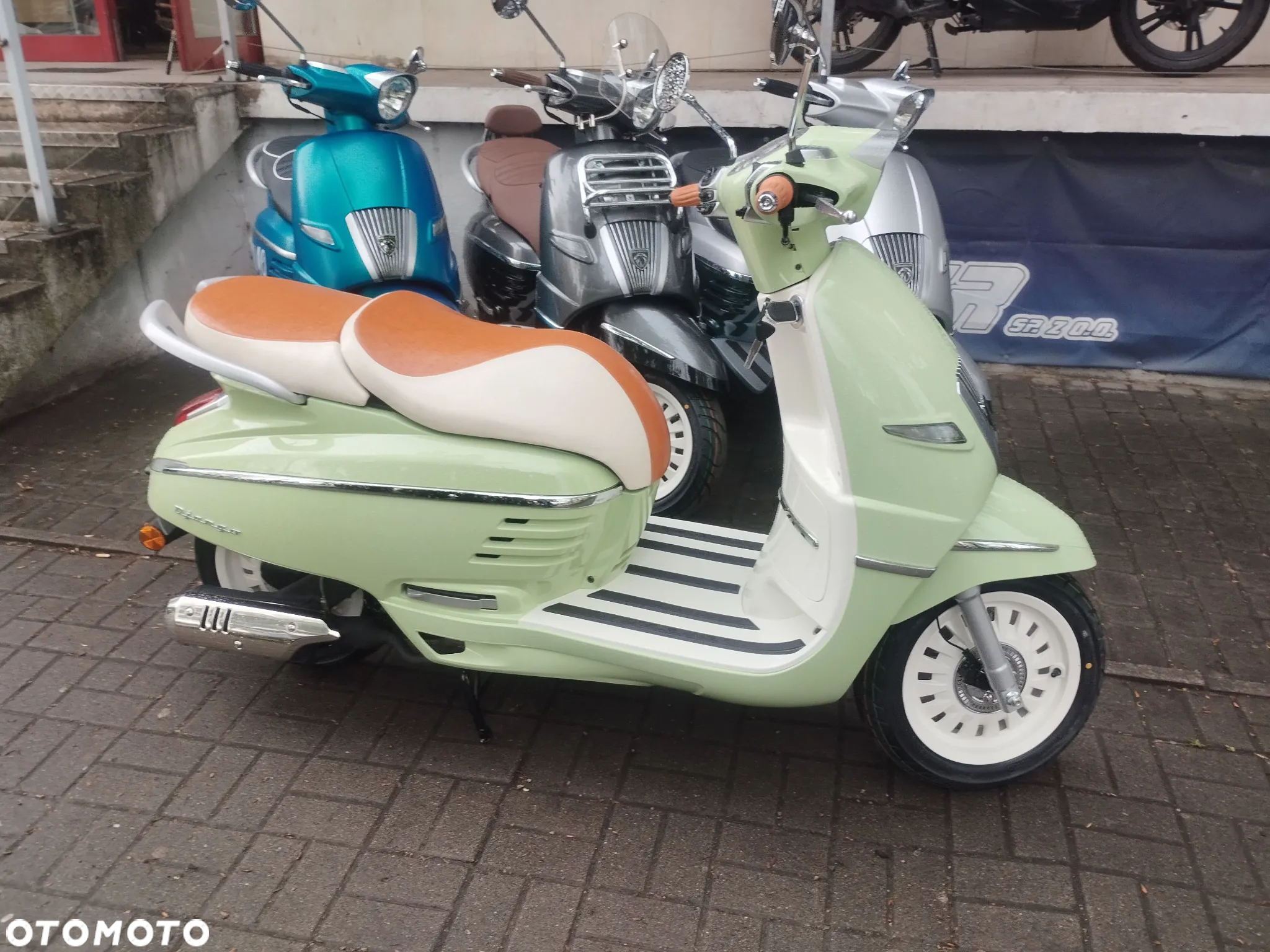 Peugeot Django - 6