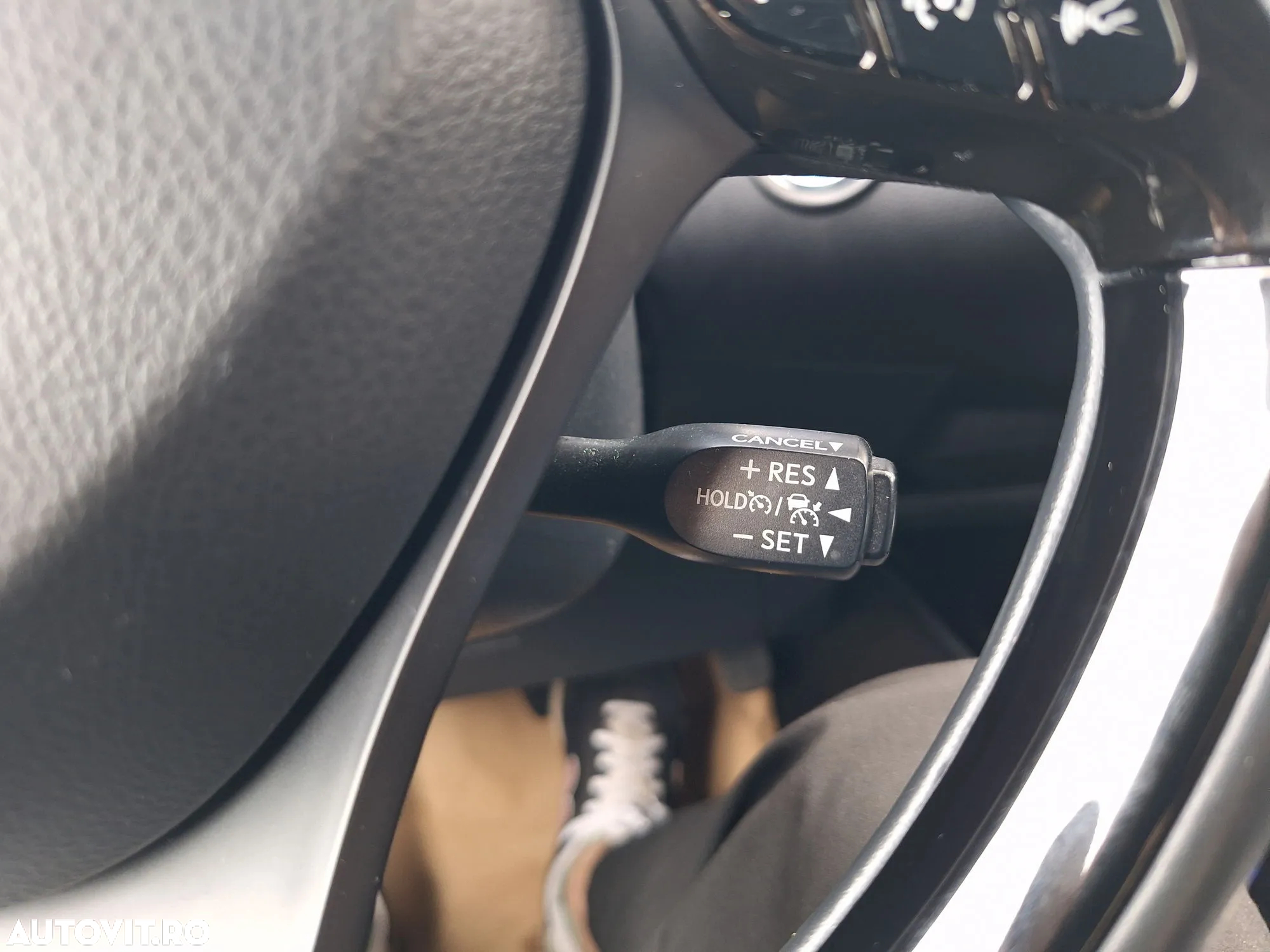 Toyota C-HR - 21