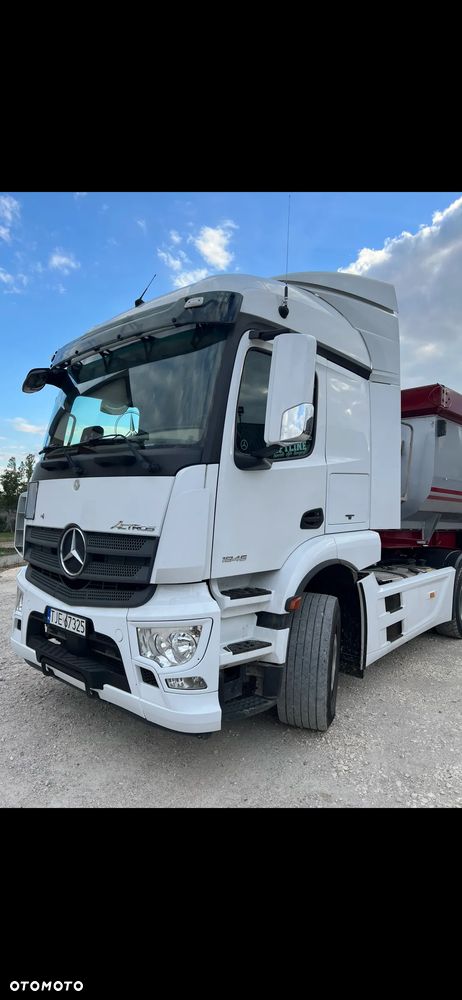 Mercedes-Benz 1846 - 8