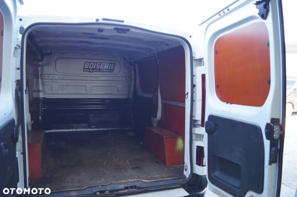Renault Trafic - 26
