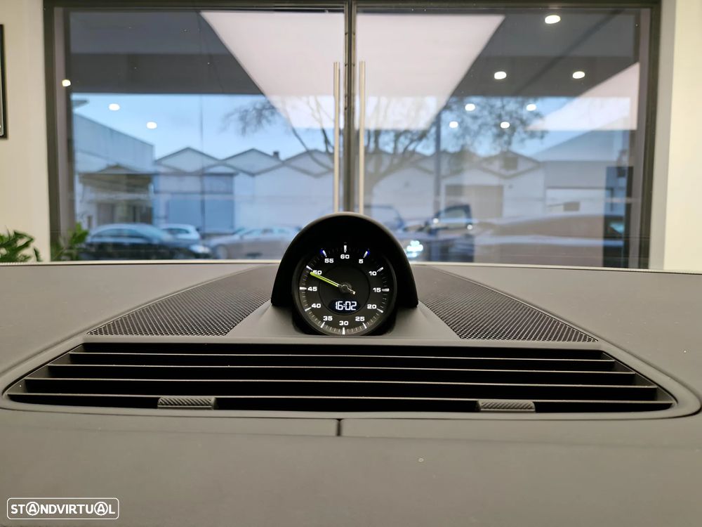 Porsche Panamera Sport Turismo 4 E-Hybrid Platinum Edition PDLS - 36