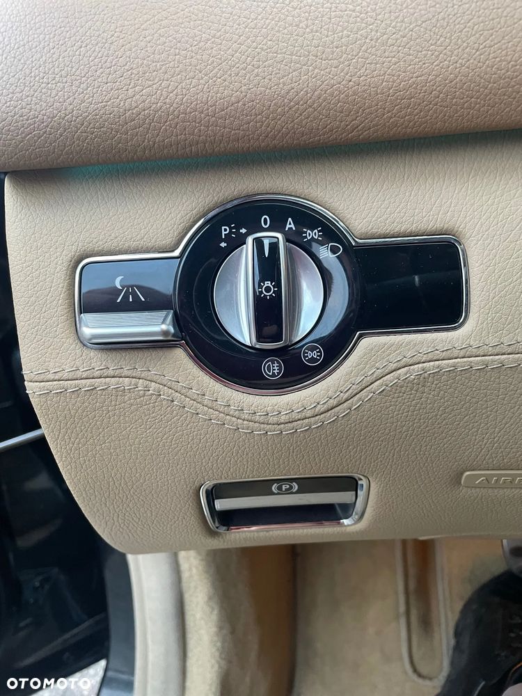 Mercedes-Benz CL 500 4Matic (BlueEFFICIENCY) 7G-TRONIC - 12