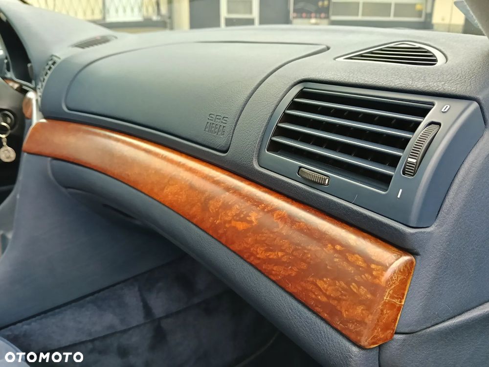 BMW Seria 7 - 28