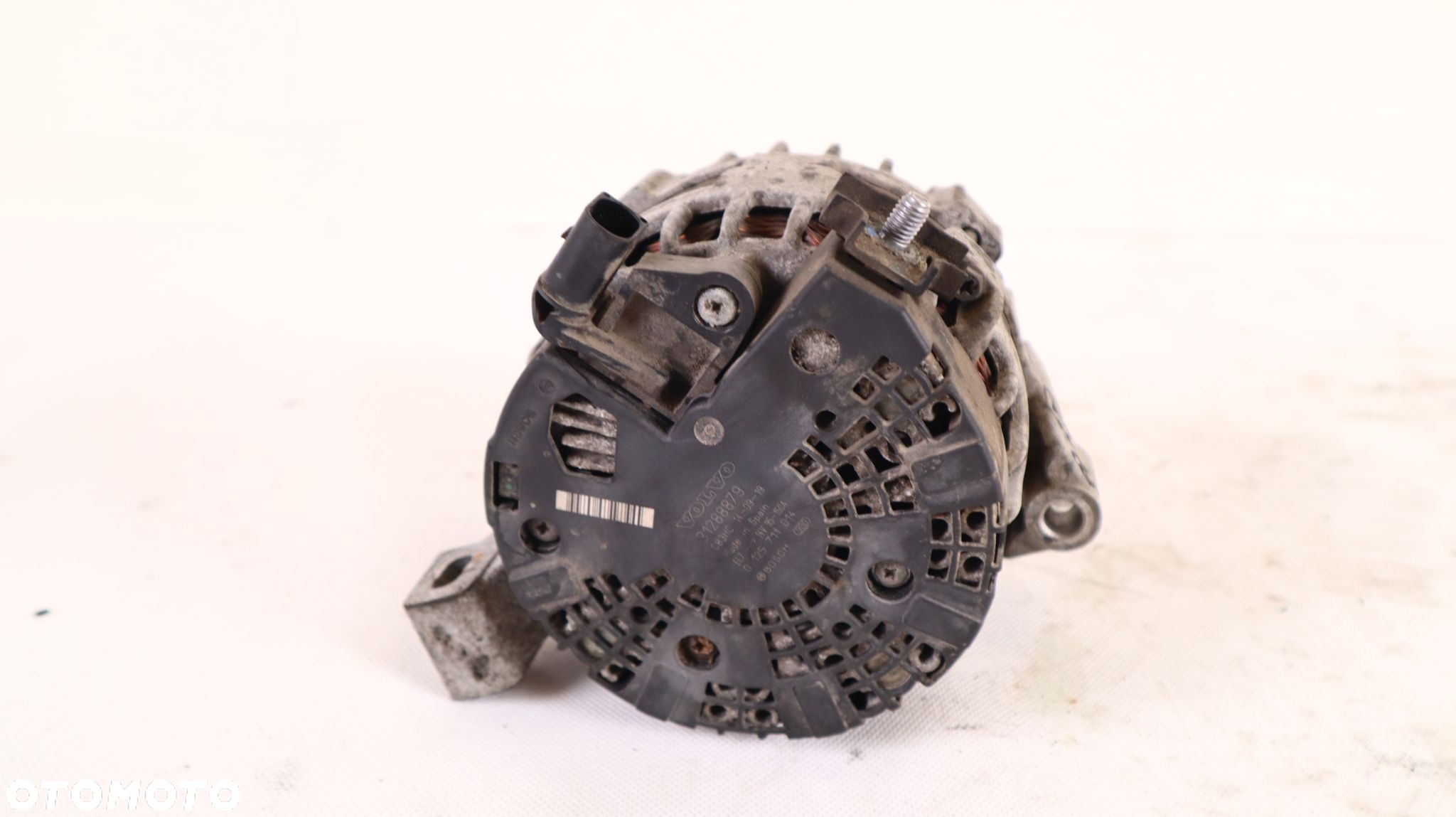 VOLVO V50 2.4 D5 ALTERNATOR 31288879 - 4