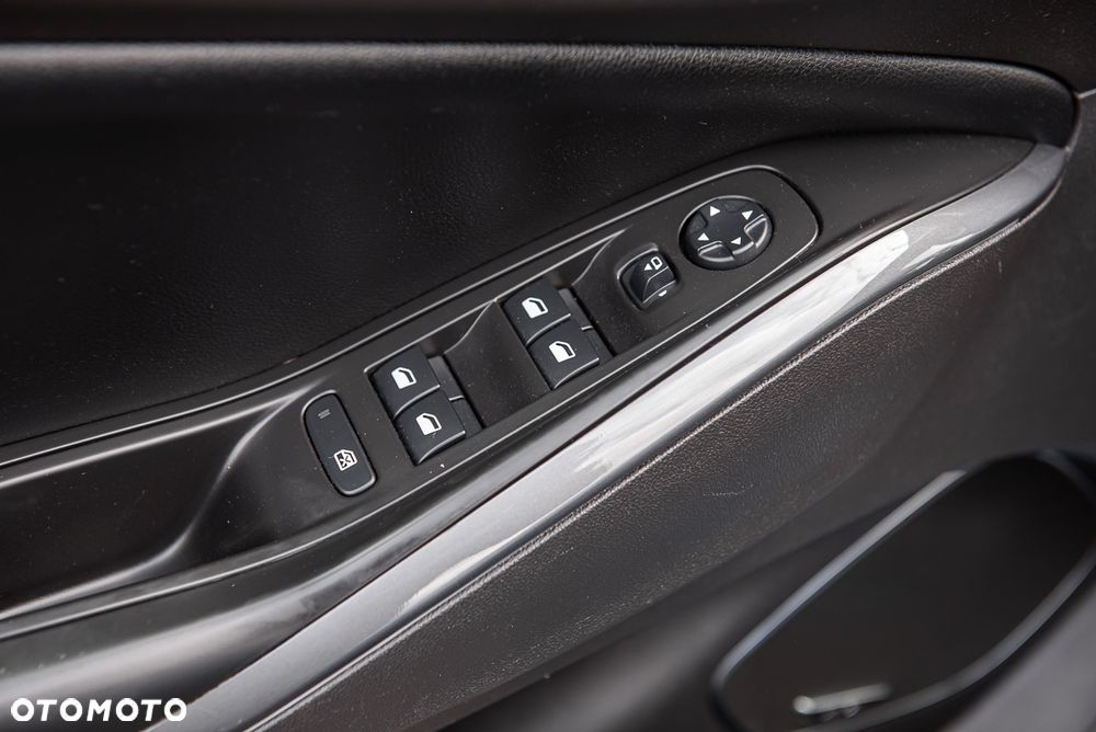 Opel Grandland X - 16