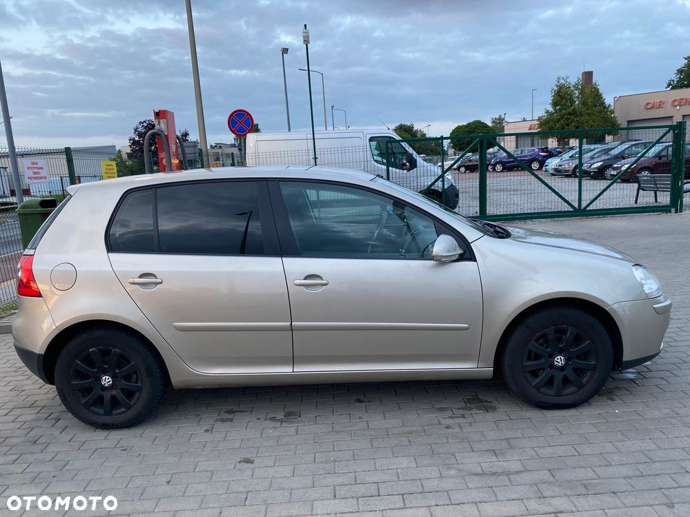 Volkswagen Golf - 4