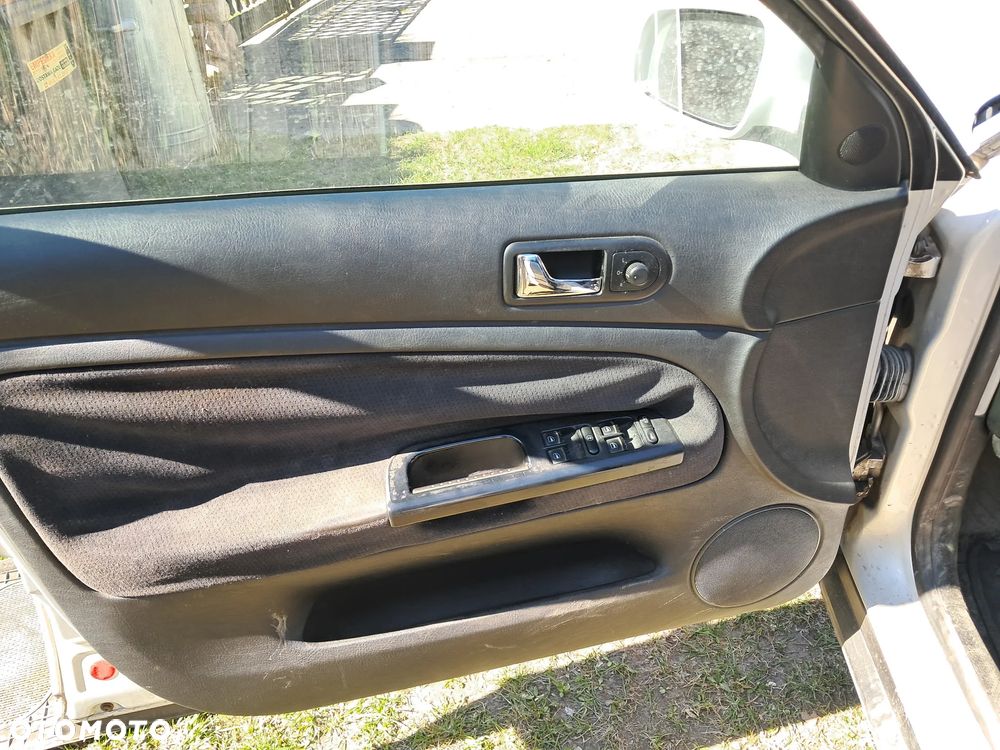 Volkswagen Passat - 10