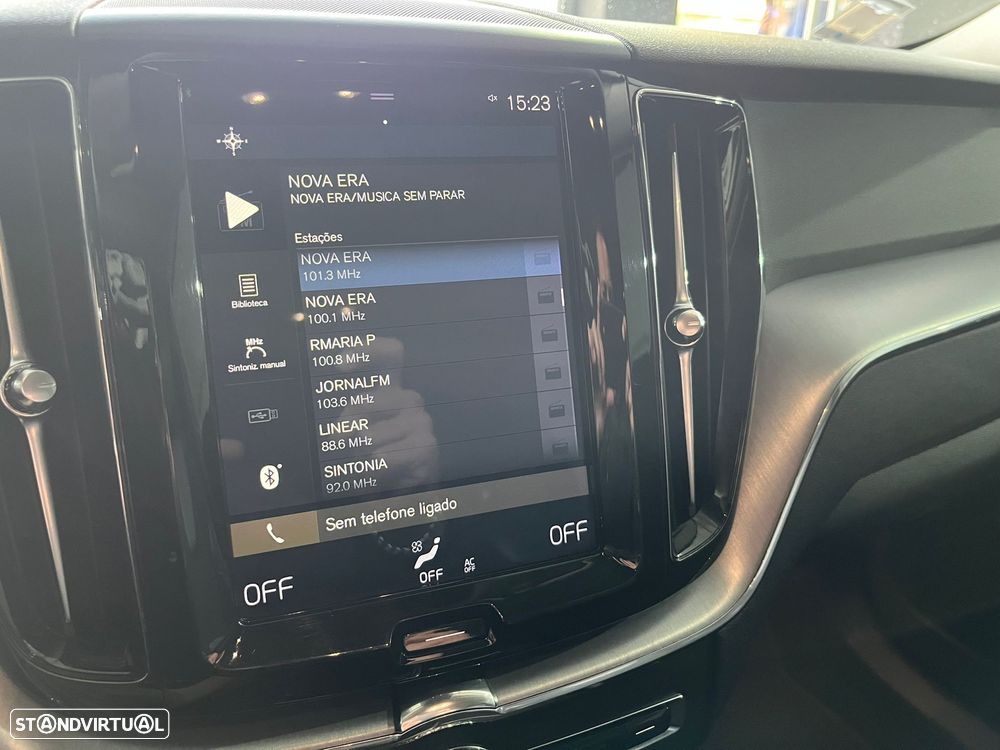 Volvo XC 60 2.0 D4 Momentum Plus - 17