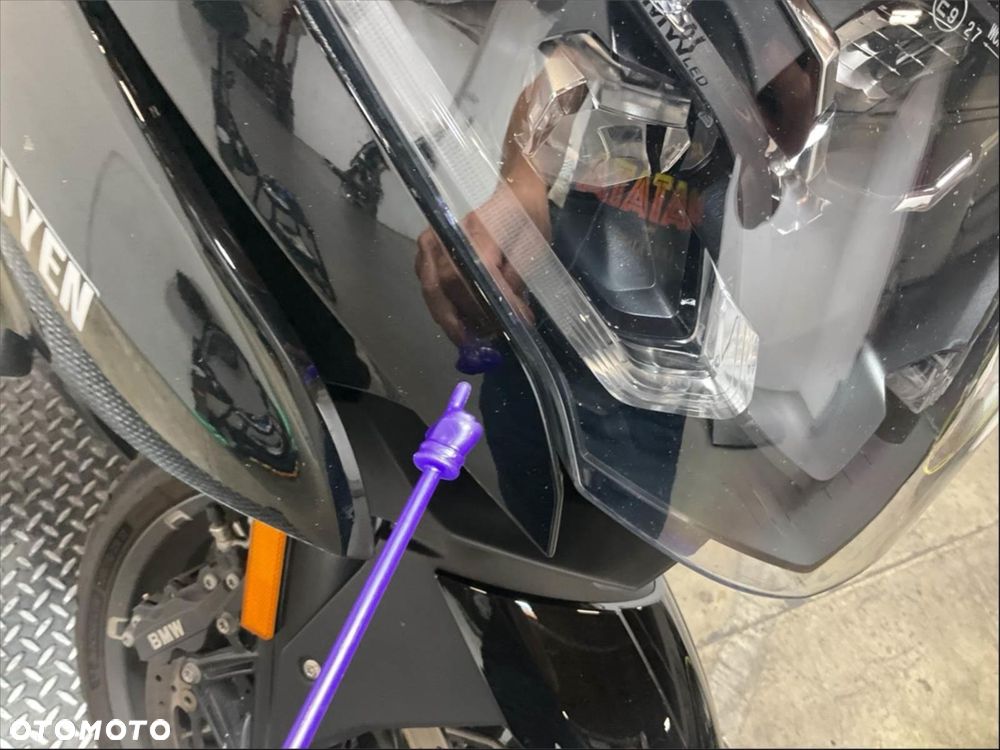 BMW K - 9